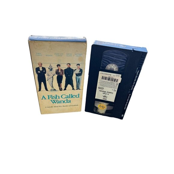 A Fish Called Wanda (VHS) Jamie Lee Curtis - Picture 2 of 4